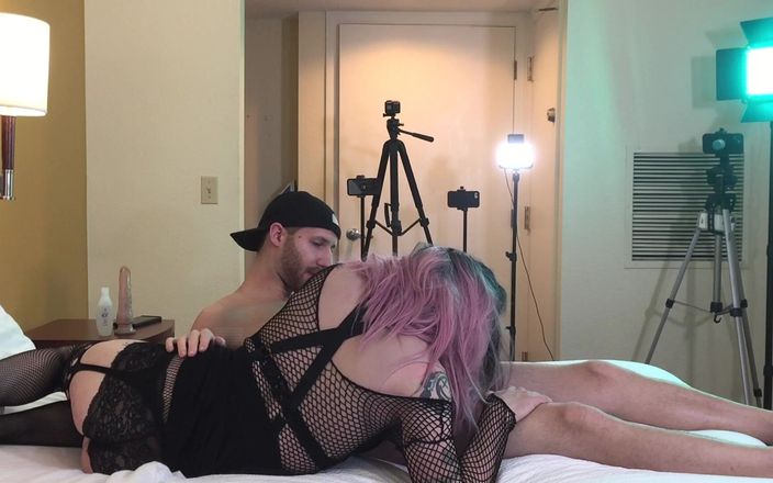 Jake Grand the man: Travestit gotică Jade Madison suge pula - compilație 7