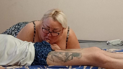 Zona901: Pancutan mani dari blowjob mendalam di dalam mulut jiran saya