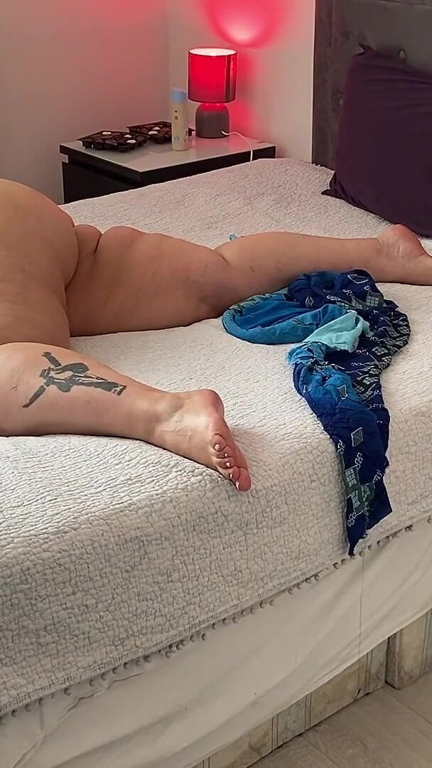 Stepmother Likes Making Naughty Sex Tape with BBC (Mr.Darlington) Stepmother Likes Making Naughty Sex Tape with BBC (Mr.Darlington)