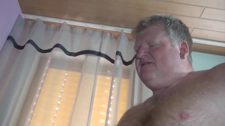 Muschi movie official: XXL ful fet par fitta slickar fitta jävla sperma på...