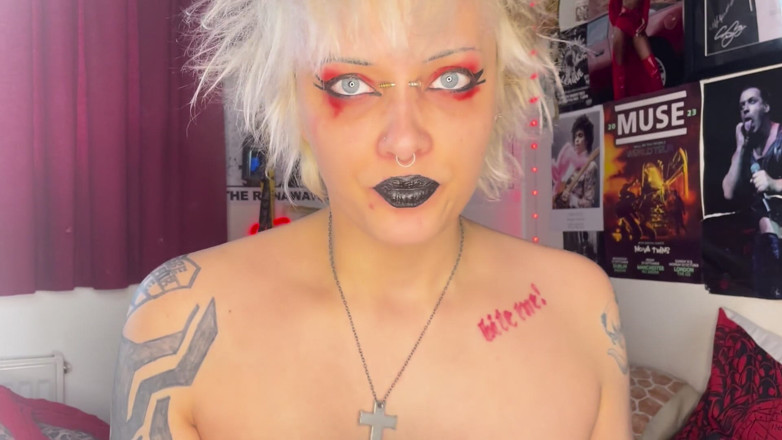 Glitterqueen1999: Mp4 erkek arkadaş bday oral seks süper ıslak ruj fetişi