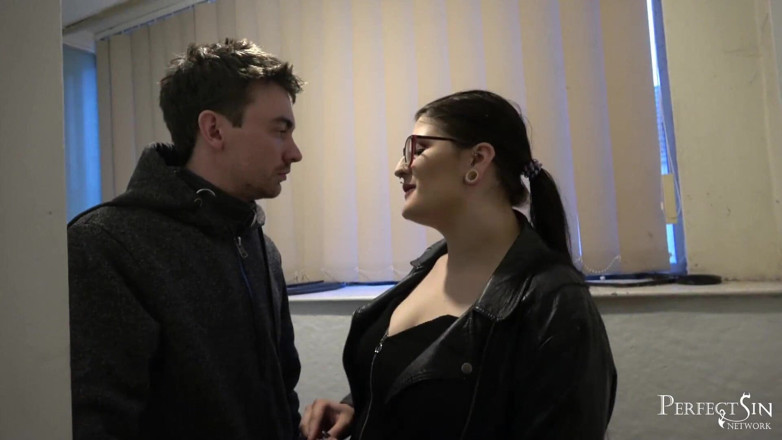 Perfect Sin Network: Threesome Surprise