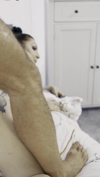 Une MILF avide de sexe veut une baise dure dans son trou de chatte humide