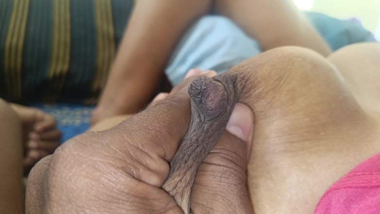 Wonder: Une femme mariée et sa demi-sœur baisent avec leur demi-frère