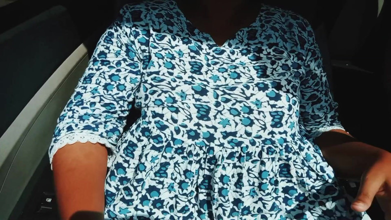 Your Arya: Bhabhi desi India miang yang bertetek besar melancap dengan adik...