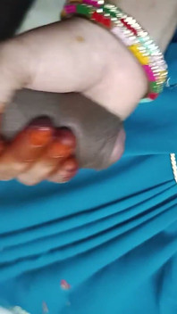 Une demi-sœur desi indienne sexy se fait baiser pendant que personne à la maison, audio en telugu, voix