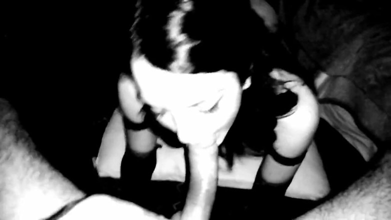 Stoyca: Stoyca in einem retro-style clip, schwarz-weiß-job