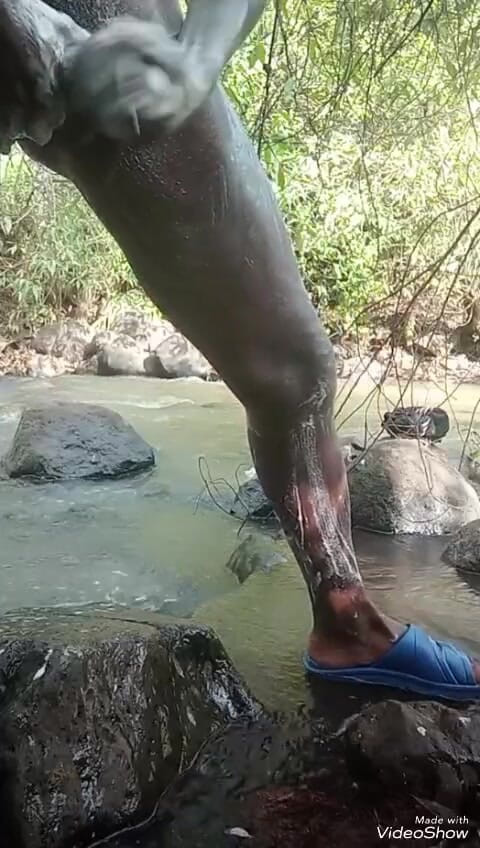 Sexyjayla254: Masturbare cu săpun pula mare și neagră ejaculând în afara, partea 2