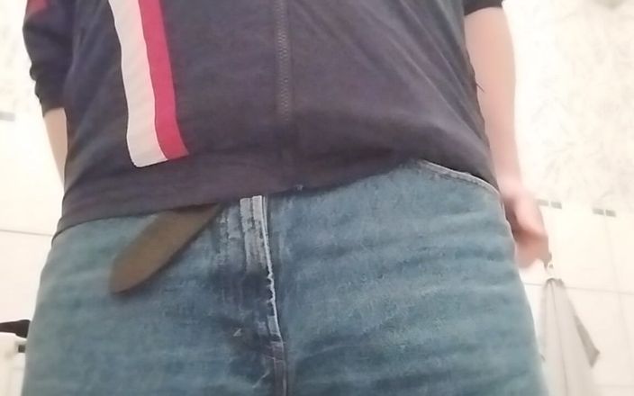 Brezelslut: Un mec excité ligoté et baisé avec ma copine
