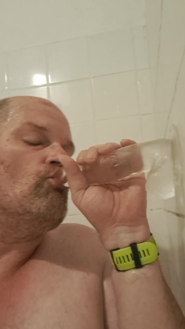 Fickspecht: Więc w końcu ssij dildo!