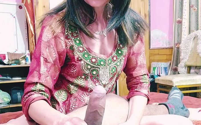 Bolly Karma: 素敵な継母と彼女の継息子信じられないほどの愛