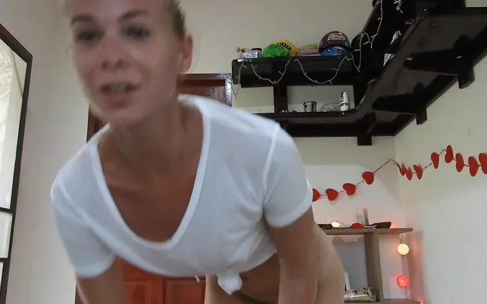 MissAnja_FH: Sexy, Sweaty Cardio Pilates/no Panty