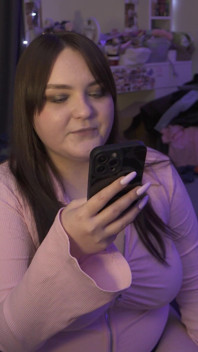 příběh Feminizace manžela – proměna v sissy (2i2) Rus