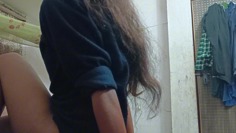 SanskariGirl1: Nữ Sinh Đại Học Bôi Dầu Và Mông Của Cô Ấy