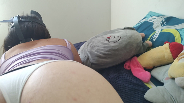 Uncut Lil Midget and Latina Freaky Friends: Bts Phat Ass Midget 40inch Booty 4ft