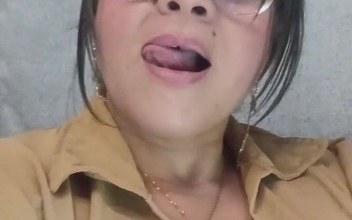 LicenciadaAnn: Vídeo da professora gostosa se masturbando