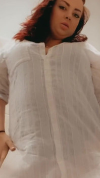 Rub My Pussy for You in the Fitting Room