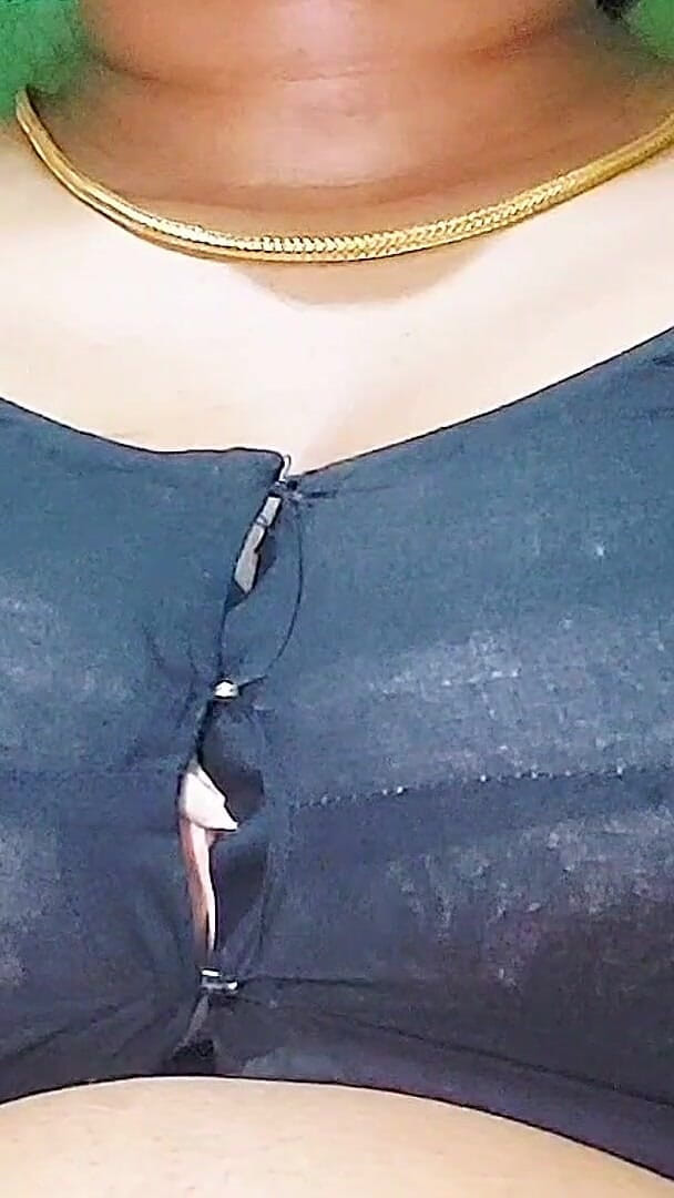 Desi Mohini: Desi Horny Bhabhi Wants Massage Hardcore Sex
