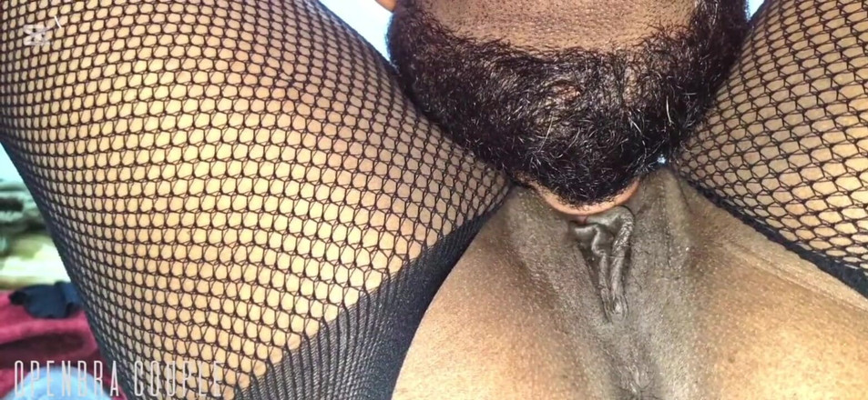 Openbra: Kerala Chechi ukazuje své sexy tělo