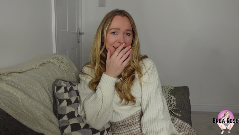 Brea Rose: Ejaculează pe țâțele vecinilor tăi