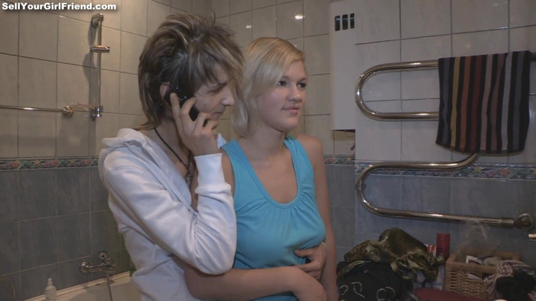 Sell Your GF: Šukej mě, co chci jacuzzi!