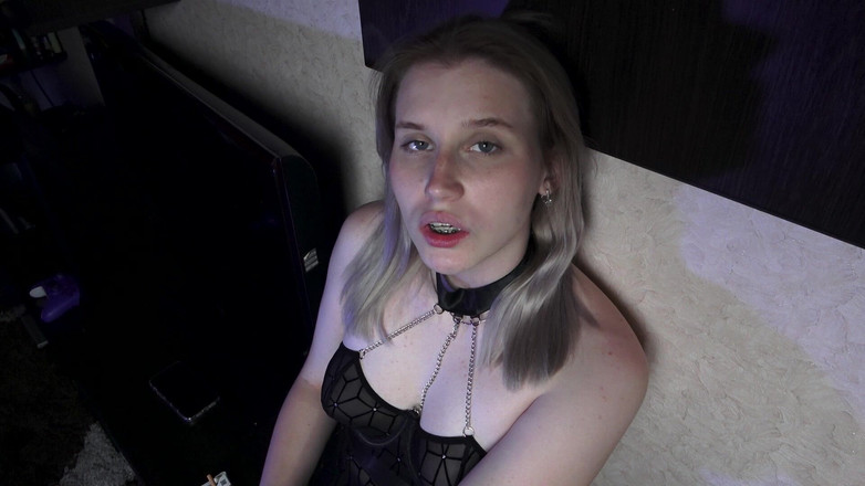 MertyXXX: Kouření na vysokých podpatcích