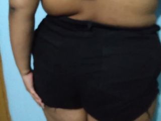 Aria Mia: Sexy madrastra de Estados Unidos
