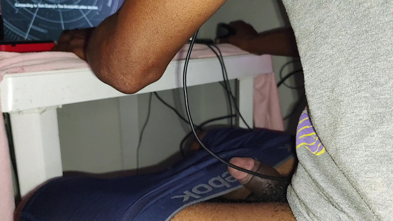 Uncut Lil Midget and Latina Freaky Friends: Kepala midget baik ditambah permainan video lil... yang terbaik