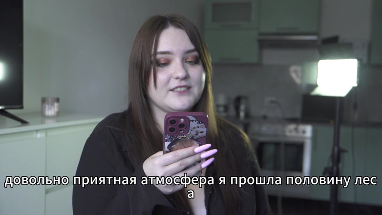 Polly Sweet: Hikaye - Ormanda Bir Av Kulübünde Beklenmedik Üçlü (Rusça, Cuckold, Anal)