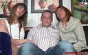 EroCom: Küçük memeli sıska olgun Alman kadınlar üçlü grup sekste bir yarağı...