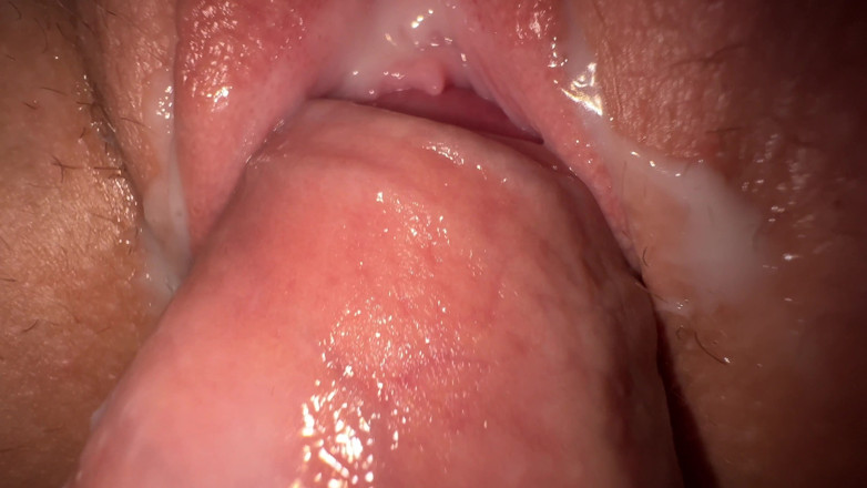 Mia Foster: Close-up da meia-irmã cremosa
