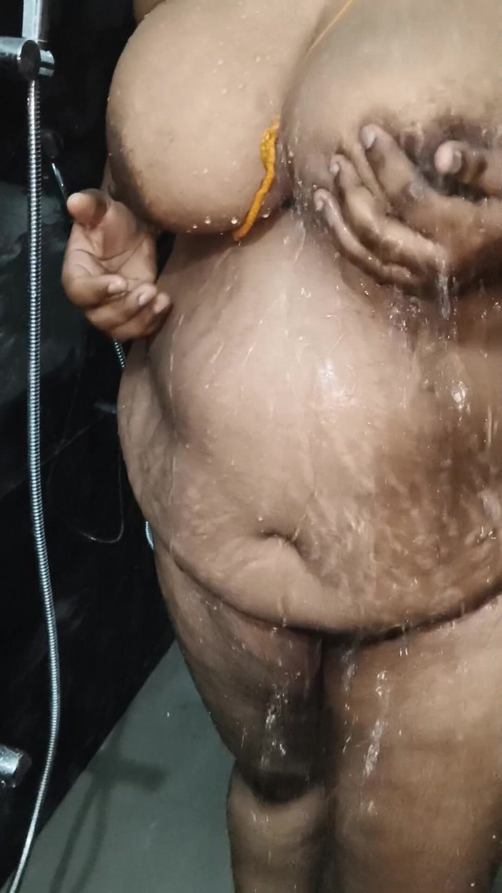 SneakyManner48: Mein stiefbrud, ehefrau, badevideos nackt, ich bekomme diese chance nach 4...