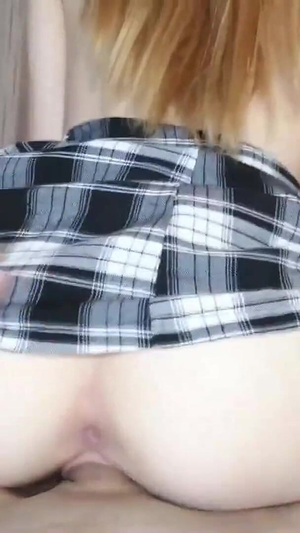 Sucked and got a dick in a tight pussy (Leah Aloe) Sucked and got a dick in a tight pussy (Leah Aloe)
