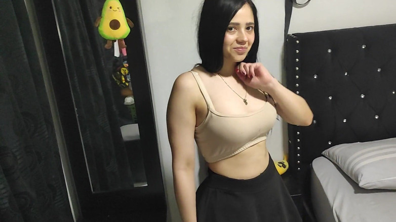 Crisanto999: Beautiful Young Slut Having Relationships After the Gym