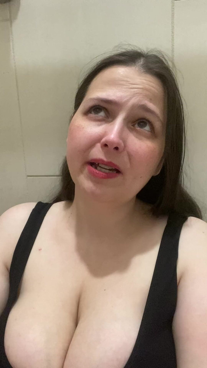 MissChrystalline: Potrzebna sesja masturbacji