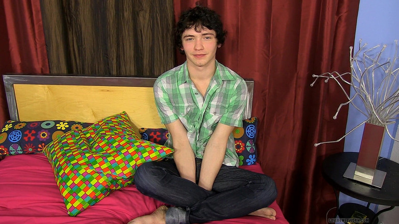 Lollipop Twinks: Josh Likes Bright Colors