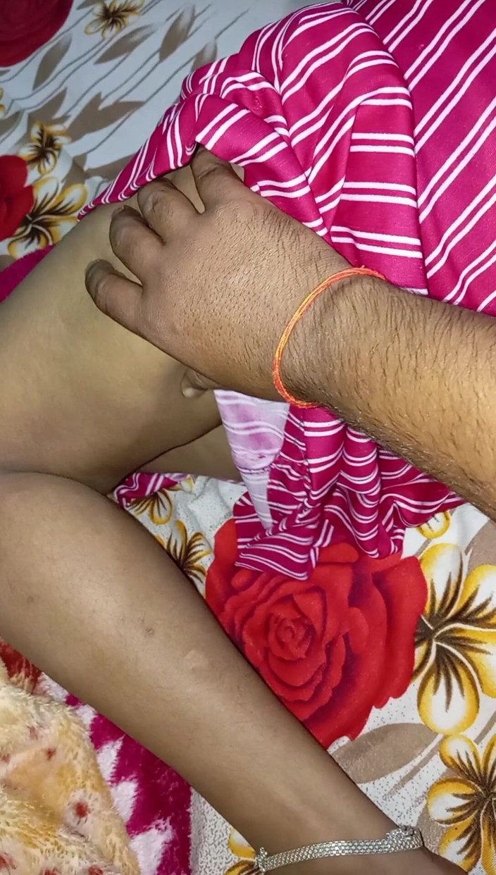 Manjushukla: 美丽的印度哥与美丽的阴户