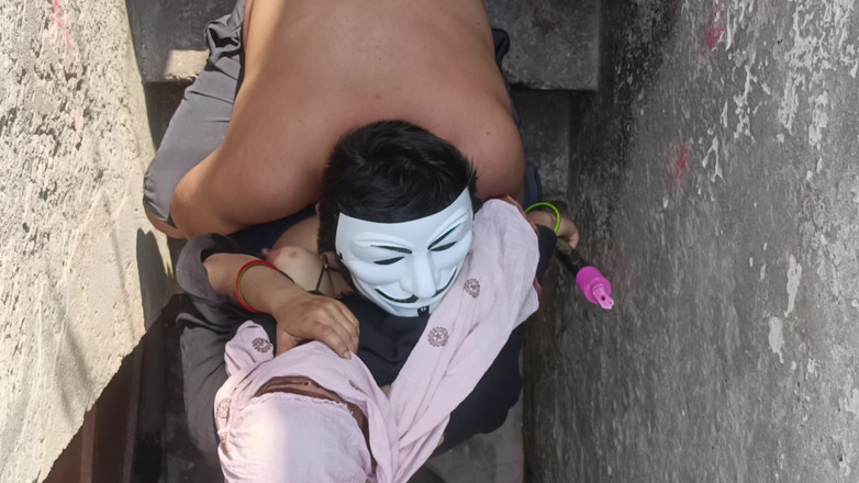 Xyzmastilcing: Kaamwali Ko Pal Deya