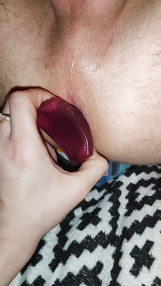 Wild Life PA: Zavření muže zadku velmi obrovským análním kolíkem