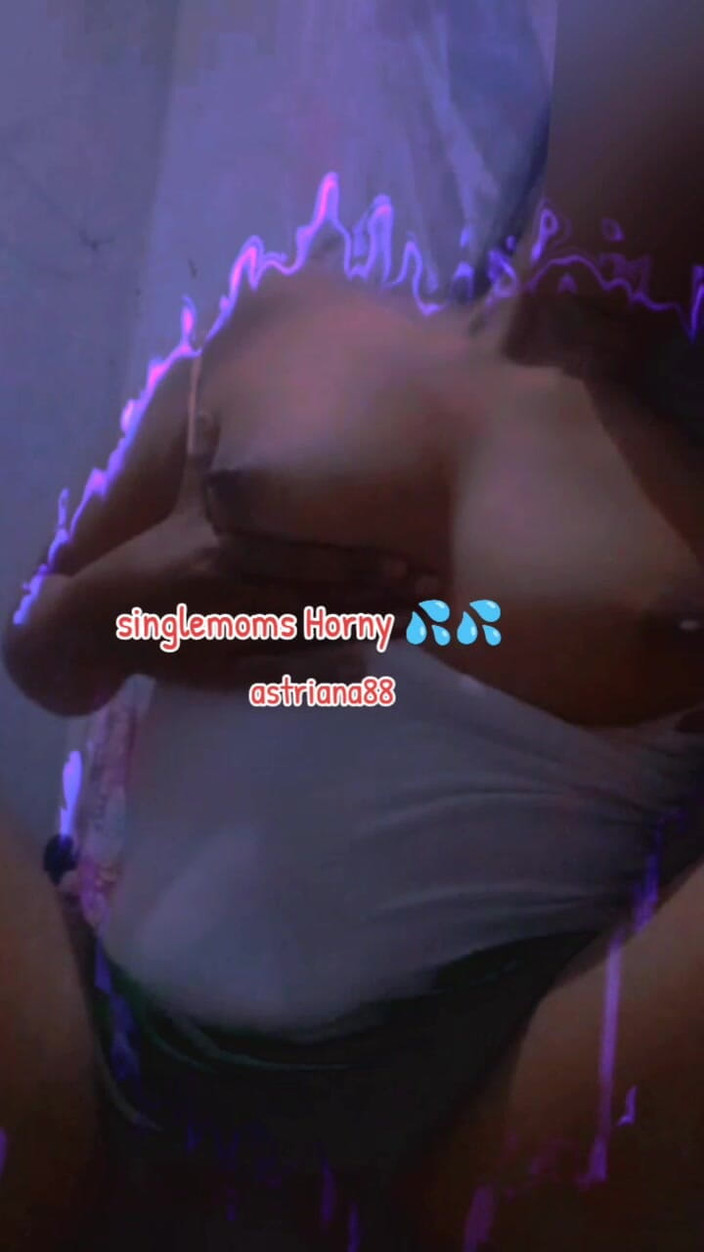Astriana88: 빅 내추럴 싱글맘