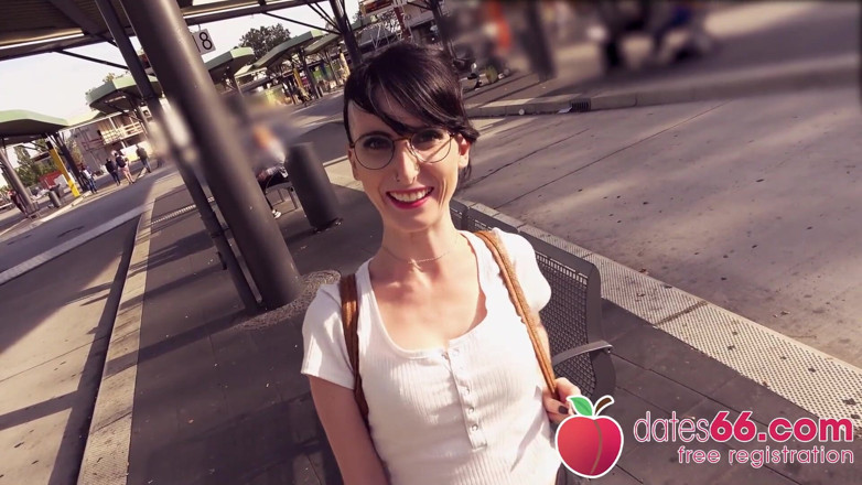Dates66: 장난 꾸 러 기! 겸둥이 아줌마 Lou Nesbit 따먹기! (영어)