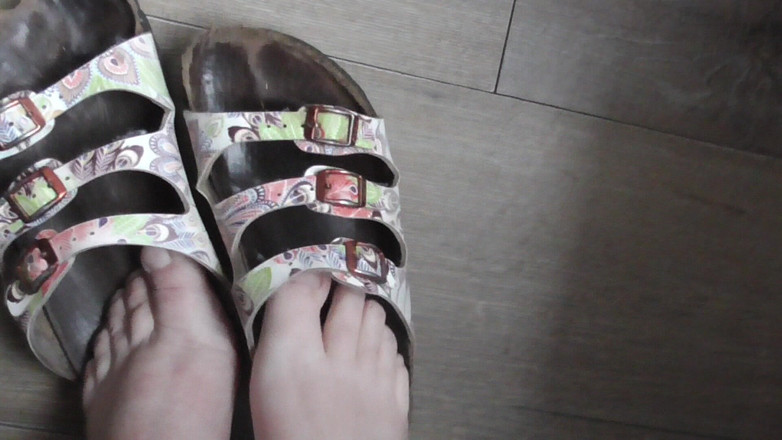 tammara big: Terlikler Ayaklarıma Uyuyordu