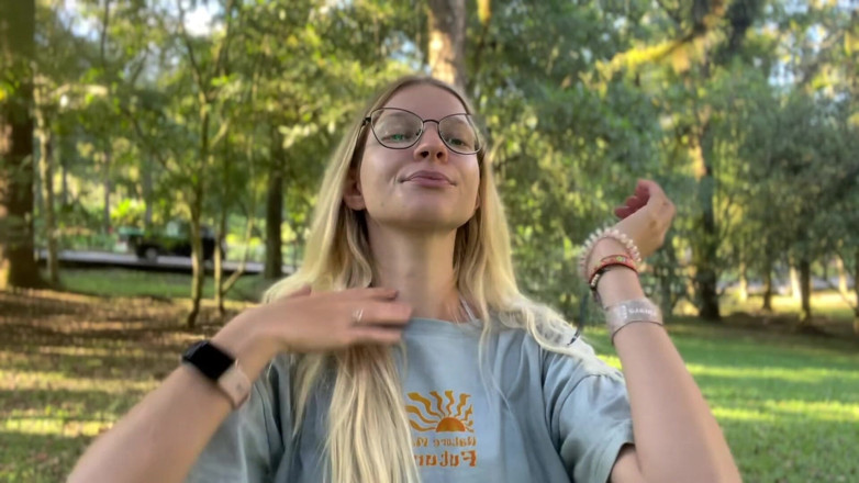 Goddess_Bella_Rae: 2 типа фут-фейковых рабынь