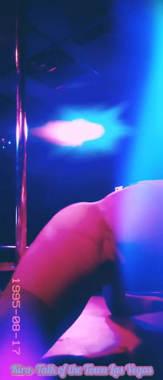 X_Asphxyia_X: Fully nude stage set