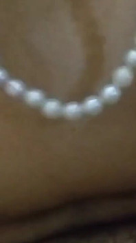 Foreplay menghisap teras keras