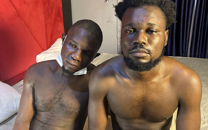 Masknaija: En kort Holliday med min styvbror