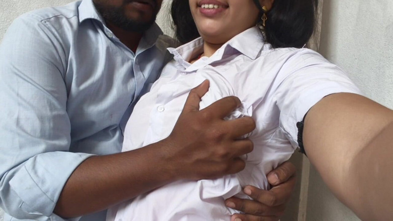 Sona bhabhi: Video di sesso di una coppia del villaggio indiano, video...
