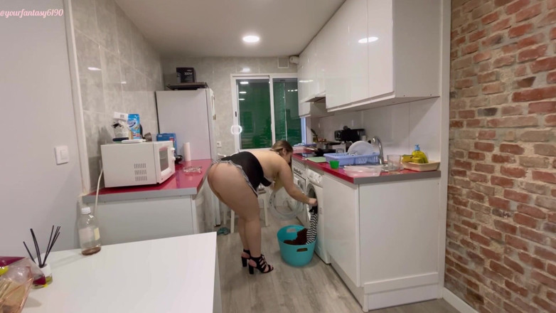 Your fantasy studio: Maid cleaning with farts