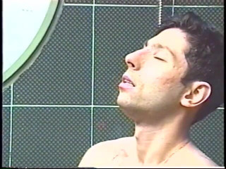 Gays Case: Twee Braziliaanse jongens genieten van stomende douche kontneukpartij en pikzuigen