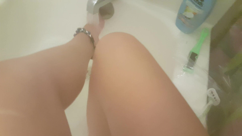 Alli Anderson: Lavando meus pés sujos